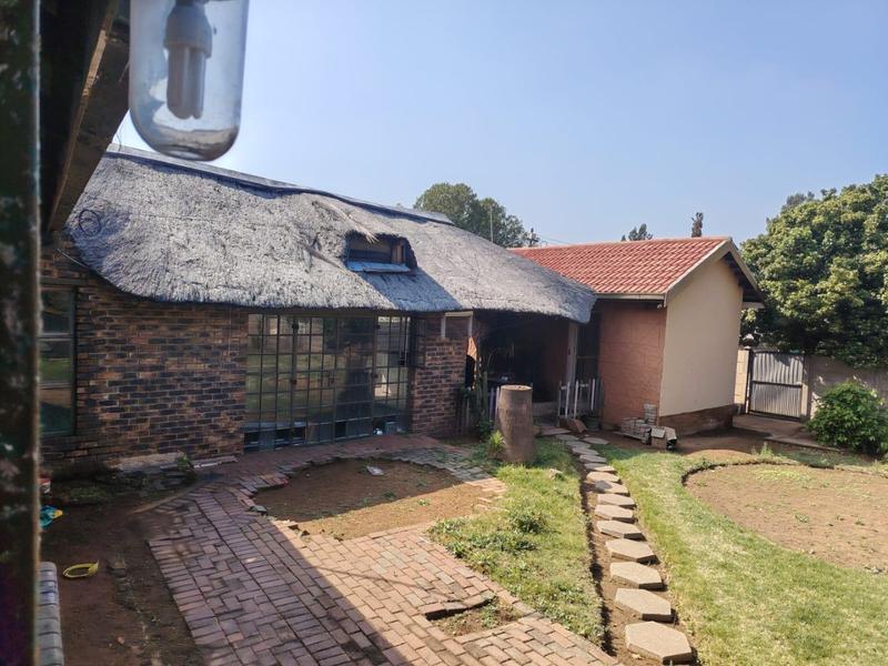 4 Bedroom Property for Sale in Roodia Free State